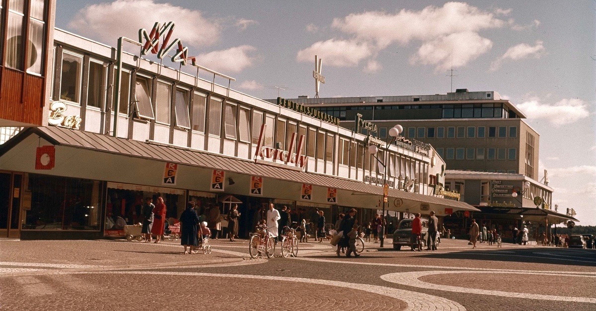 Försäljningen av Vällingby Centrum är en skam Dagens Arena